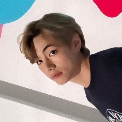 STRAWBEERRYTAE's profile picture. dynamite soty 💅