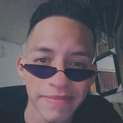 Bueno me Gusta El #Futbol Esa Es Mi Pasión, Arriba El #CDLara , #RealMadrid y Por Supuesto a Mi #Vinotinto, Vamos #Venezuela