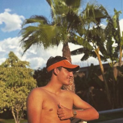 Nuevo Tipster pero diferente 👻/ Ig: baruch_gm / Me gusta conectar con personas chidas, la vida me escupió en la CDMX 🇲🇽