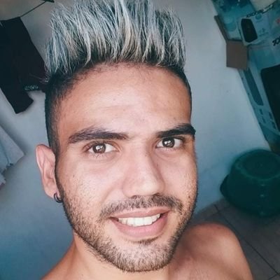 Ser feliz não é ter uma vida perfeita, ser feliz é reconhecer que vale apena viver.