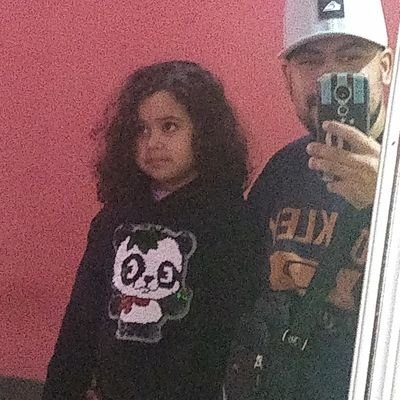@adriany_fragoso
Papai da Isabella ❤️
/ @Gremio