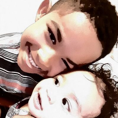 PamelaGauna10's profile picture. 