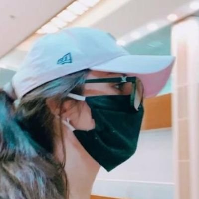 Bluelagooon1's profile picture. 