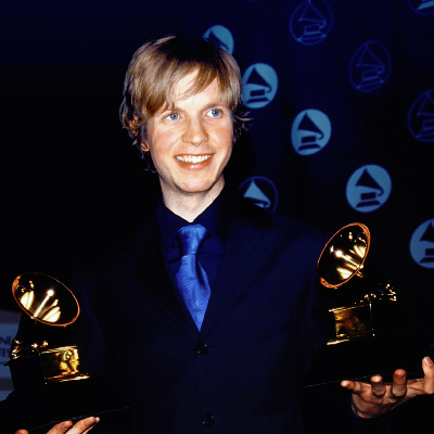 photos/gifs/videos/news/updates from the American musician Beck 🕺
we do not own the content posted