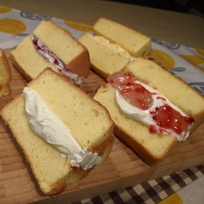 名古屋市中村区シフォンケーキ専門店、DMからの当日商品のお取り置きも可能です🥰食べた方がほんわかやさしい気持ちになりますようにそんな思い込めて一つ一つ手作りしてます、シングルママです！が仕事も全力でやっていきます！ので応援宜しくお願いします！OPEN12時より開けてます！
名古屋市中村区大宮町3-28-3
月曜日休み