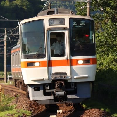 ♂。東海道線沿線→高崎線沿線
鉄道・バス・飛行機が大好きです!特に駅の発車メロディーが好き!趣味は写真撮影と鉄道模型。日常系のサブ垢@TL20001210
