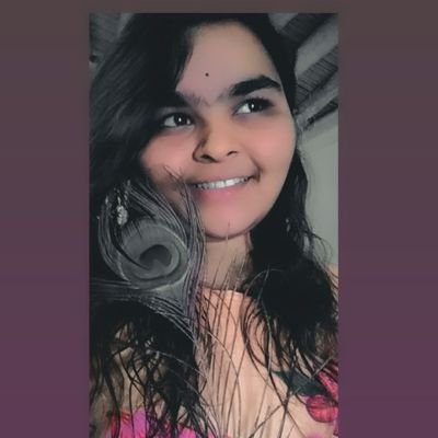 AvantikaPathak8's profile picture. cake blast on 5th April🎂
way to my ambition 😊
believe in karma🤘
#musiclover
#burhanpuri❤️