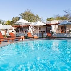 Luxury, modern & unique style double rooms. Stand alone one bedroom suites & cottages. B&B or self catering options. Breath taking views.
+2779 490 7017