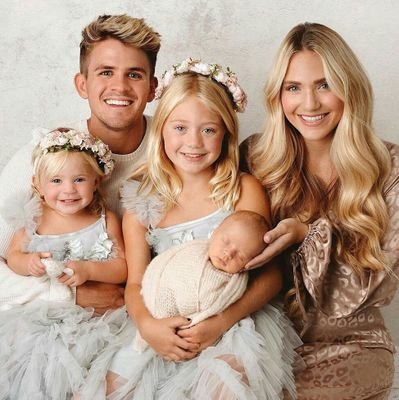 TheLabrants's profile picture. Fan Account for the best family ❤