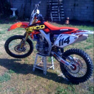 Limon114's profile picture. 