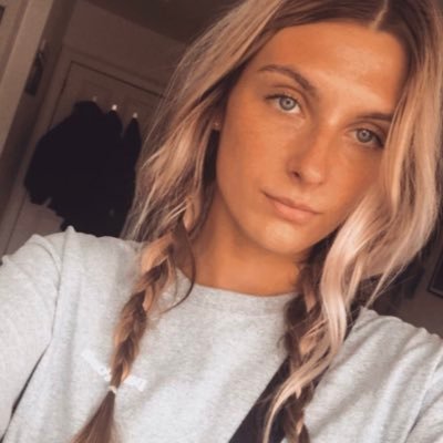 rhanananana's profile picture. 