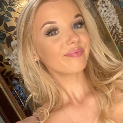 Abbieshaw2004's profile picture. 