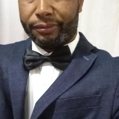 Siervo de Jesús Cristo, estudiante de derecho, Político, soñador emprendedor, amante de mi familia y sobre todo amante de la justicia #LaRuedaDeLaJusticiaSocial