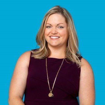 Comms Mgr @sunrisebanks, formerly @bluecrossmn and @KSTP, @jlminneapolis member, wife, #girlmom, #StageIVMBC #thriver 💚💙💗