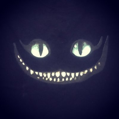 vynceo's profile picture. Geek en rouge et noir