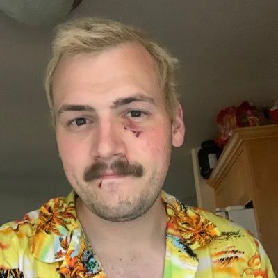 Paramedic, Streamer, Gamer.

Check me out weekdays 10:00am-5:00pm

https://t.co/BexnlSZdNz