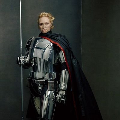 ultimate space lesbian and Huxs friend //18+, MV, MS, #StarWarsRP Phasma lives AU