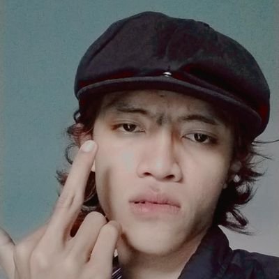 LeonFabian19's profile picture. Rokrokan 🔥🤘🤟
bapakku dukun pijet
mantab