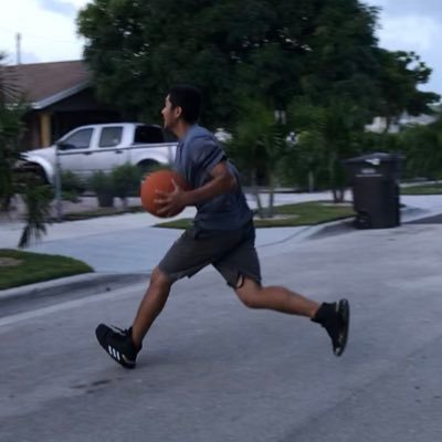 Vicente95331041's profile picture. 🏀