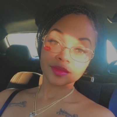 ItsKitaBaby's profile picture. 5’5” with brown eyes, smile like the sunrise. Instagram: @itzkitababy