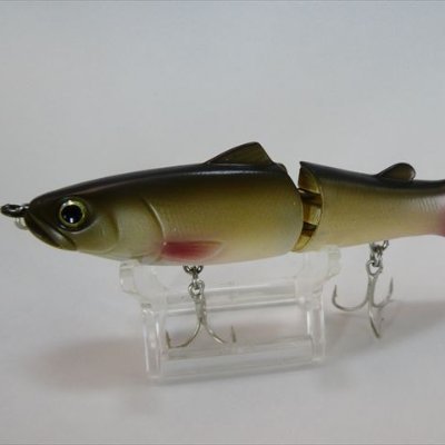I sell Japanese lures on ebay.
I will post photos of various lures, so please make friends if you like.