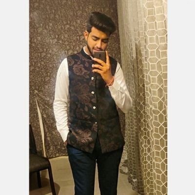 AkhilKedia5's profile picture. Artist|Poet| Writer|Entrepreneur संघर्ष ही जीवन है।