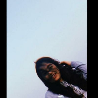 18blackshadow1's profile picture. coming up with a professional looking bio real quick.
Insta-@areeba_qudusiya