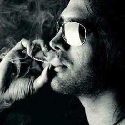 Afsoon37806984's profile picture. زندگیـ سختـ استـ اما منـ از آنـ سختـ ترمـ …