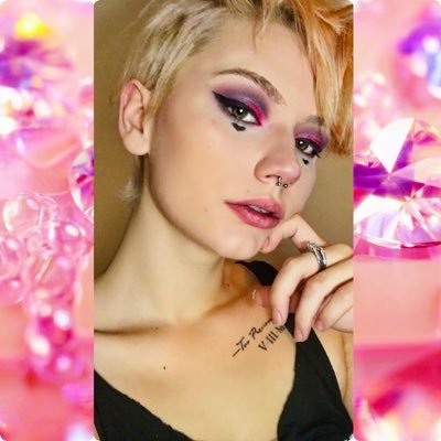 Artist/MUA/Fortune Teller/Shitty Gamer 🔮YT coming soon🔮 🎥catch me on Twitch! 5-10pm PSThttp://twitch.tv/raquelsucksatgaminguaIT