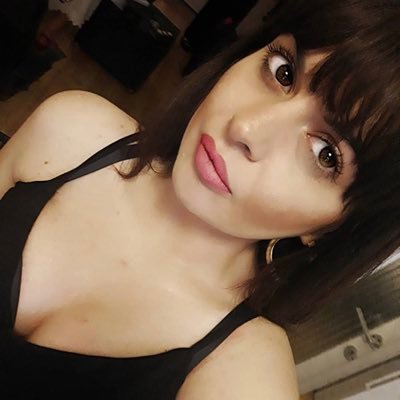 nisam nova, stara sam ali me tviter nije voleo pa je raskinuo