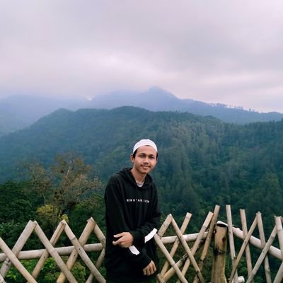 jadikanlah Al Qur'an sebagai pedoman hidup mu