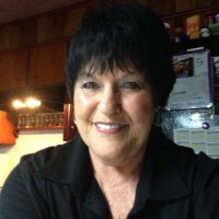 Linda Shores - @LindaShores12 Twitter Profile Photo