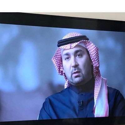Plastic surgeon أستاذ م. كلية الطب جامعة الامام محمد بن سعود الاسلامية، استشاري جراحات التجميل و الترميم، أستفيد من طلاب الطب كثيراً- وأتمنى أن أفيدهم ولو قليلا