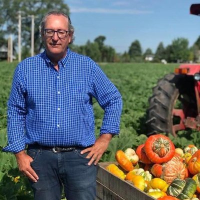 Feeding the nation 1 parsnip at a time. #FarmersAndRanchersForTrump