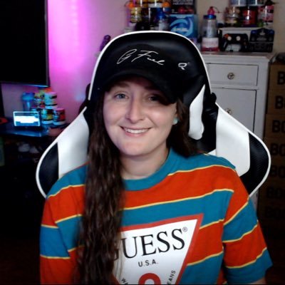 Co-owner of @thosegamr_girls I play a lot of COD and get drunk off #GFUEL ; you could say I live the life. twitch affiliate: https://t.co/ZnTqUVkRaa ✌🏻❤️🌴🍍