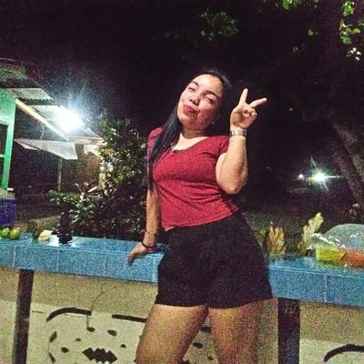 itsmelillaiza's profile picture. Am I annoying ?