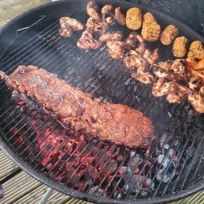 #BBQ enthusiast /more info https://t.co/DdgnBbHZTF Gas BBQ Heads UK Also @bbqslumni