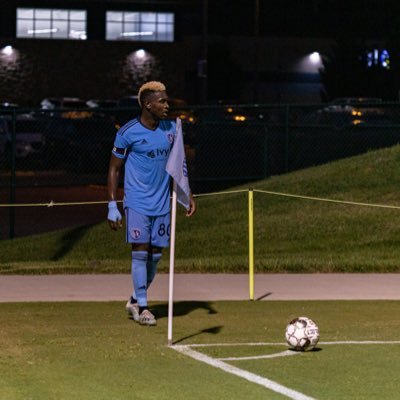 ElFredinho17's profile picture. Pro footballer ⚽️ One ting in mind❤⚽️es alegría💍.Dieu seul sait🙏🏾. #Believer #Fr10 #BeHumble!