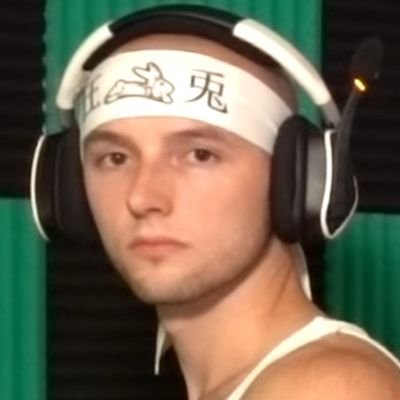 37Peachfuzz's profile picture. 