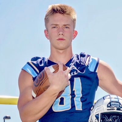 OakleySlade's profile picture. C/O 2021 // 2 sport athlete 🏈🏀 // WS/LS #81 // PF #25 // Westlake High // 203lbs // 6’3” // 3.8 GPA // #AlphaFootball // #MILEWR // phone# 480-299-1100