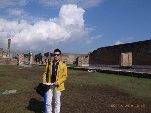 dwankim's profile picture. fashion, interior, furniture, lighting, introducing korean's sth, telecommunication company, ad, branding, ad strategy, music, movie, art