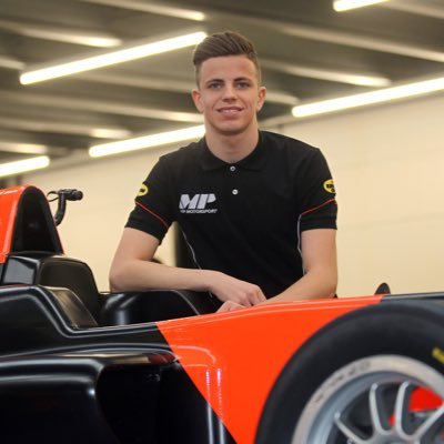 🏎 | 16 y/o Dutch Racing driver
🇳🇱 | #TeamNL
🚥 | MP motorsport                               
🥇 | DKM Champion
🥈 | Vice WSK Champion