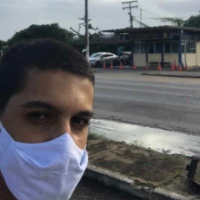 matheusreisba's profile picture. "(...) apenas um rapaz latino-americano, sem dinheiro no banco, sem parentes importantes e vindo do interior"