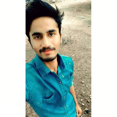 AmitJarange's profile picture. Just Live...🖤