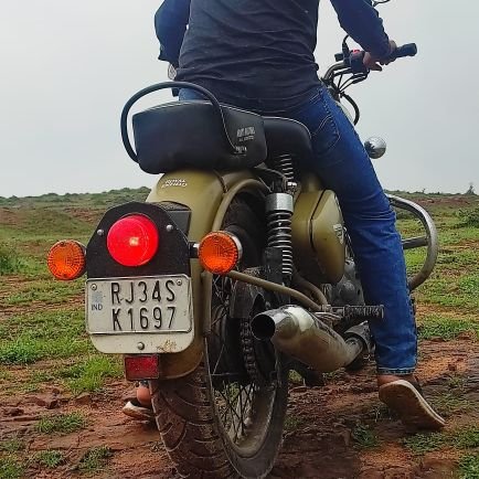 Sanjayk75957571's profile picture. A tribal| secular| a little  leftist| nature is God|natiolist