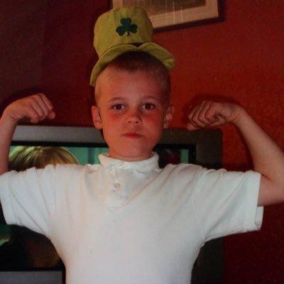 benncoxx's profile picture. you'll never have friends like the friends you had when you were 12 ⁶𓅓