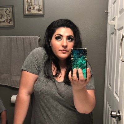 Mother of two munchkins, food enthusiast and I love finding good deals