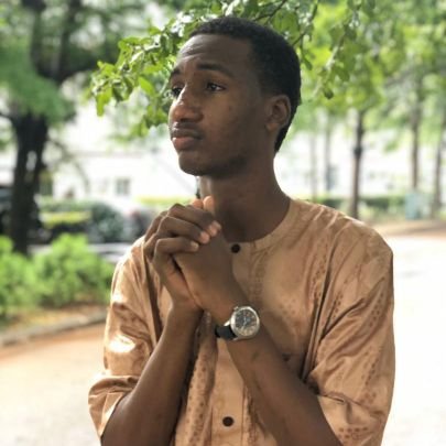 //HUSTLE HARD IN LIFE//
//FOOTBALL FAN💯💪//
//ALLAH FIRST💯//