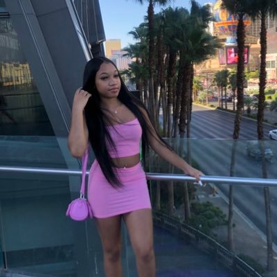 kitc__'s profile picture. designing the life I love🤍