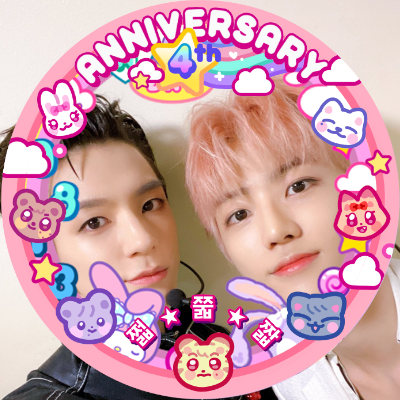 bratzvelvet's profile picture. don't request, I'm fragile and damaged.